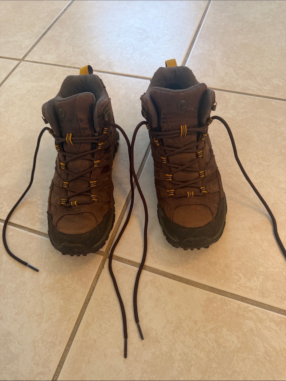 Merrell hiking boots - 9